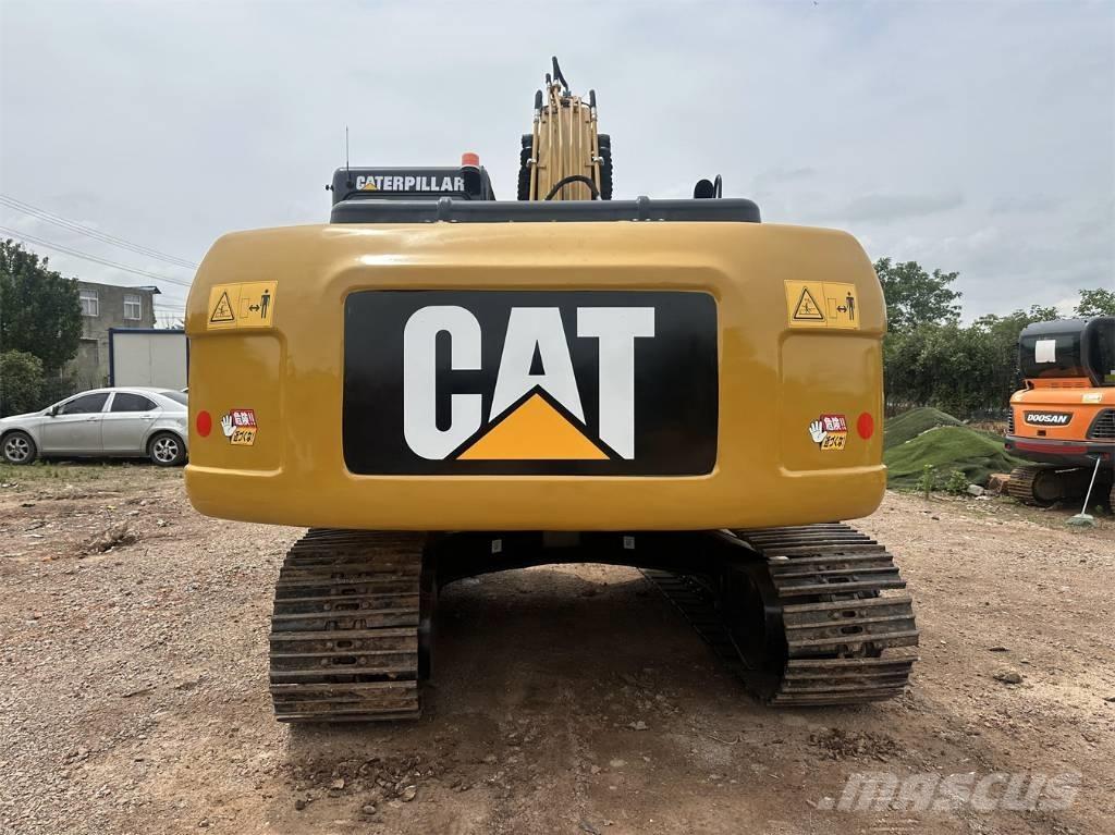 CAT 320D2L Гусеничні екскаватори
