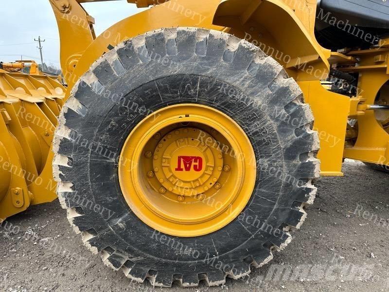 CAT 966H Фронтальні навантажувачі