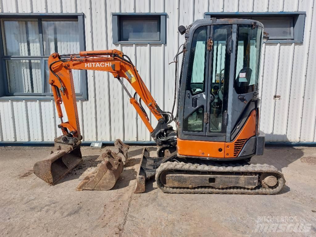 Hitachi ZX22U Міні-екскаватори < 7т