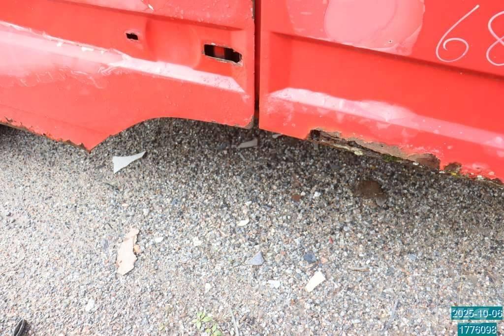 Scania P 82 M Кабіни