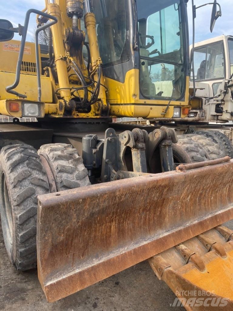 Komatsu PW 130-7K Колісні екскаватори