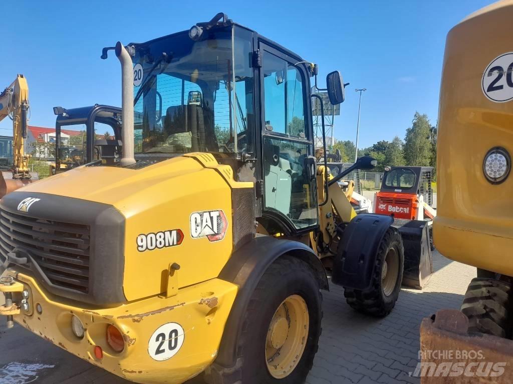 CAT 908M Фронтальні навантажувачі