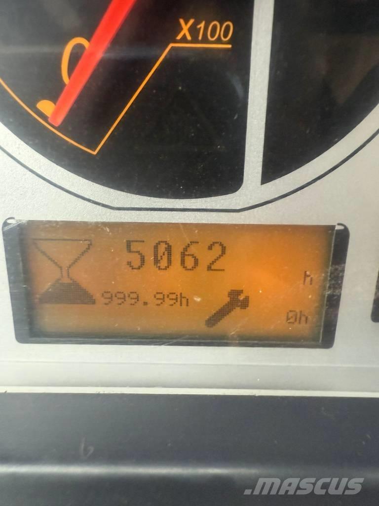 Manitou MT 1436 R Телескопічні навантажувачі