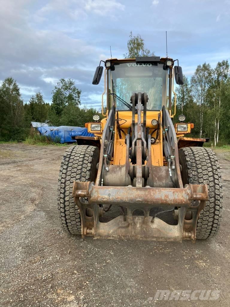 Volvo L 70 D Фронтальні навантажувачі