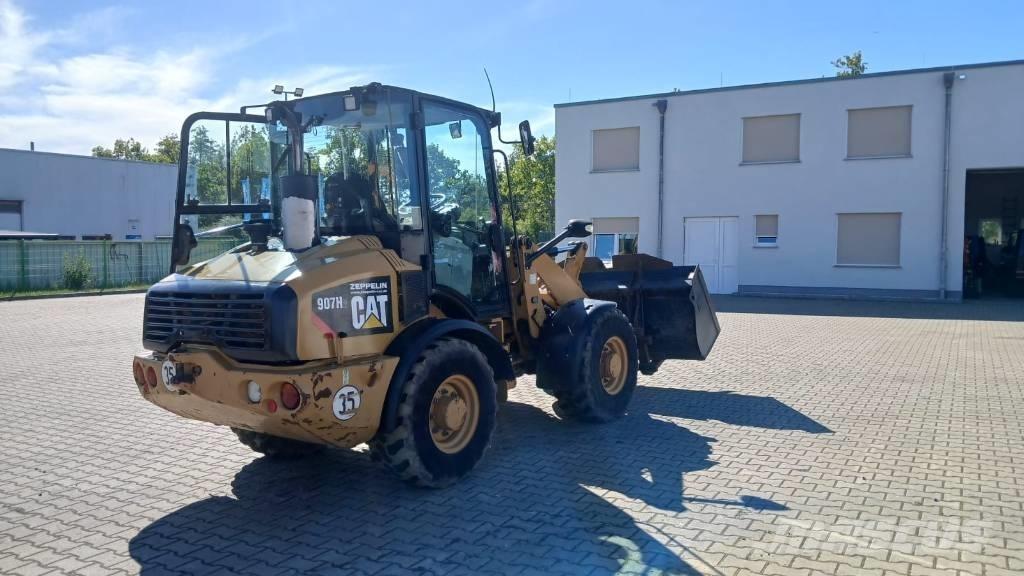 CAT 907 H 2 Фронтальні навантажувачі