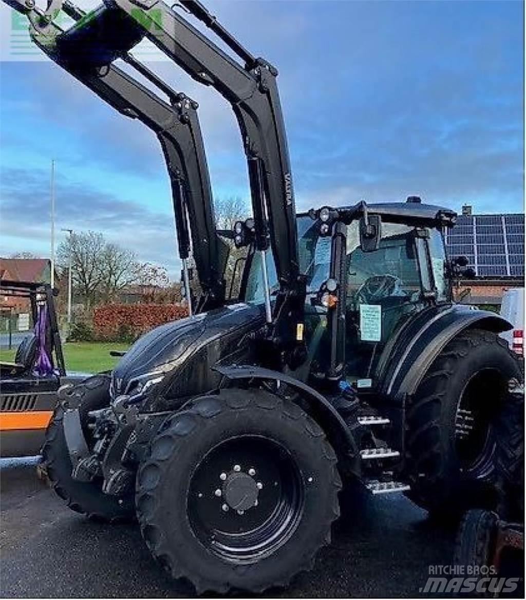 Valtra g135a Трактори