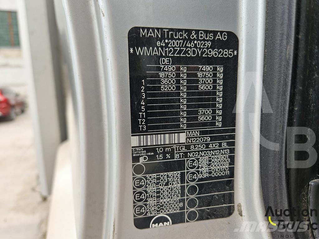 MAN TGL8.250 Тентовані вантажівки