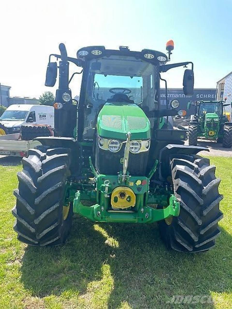 John Deere 6120m Трактори