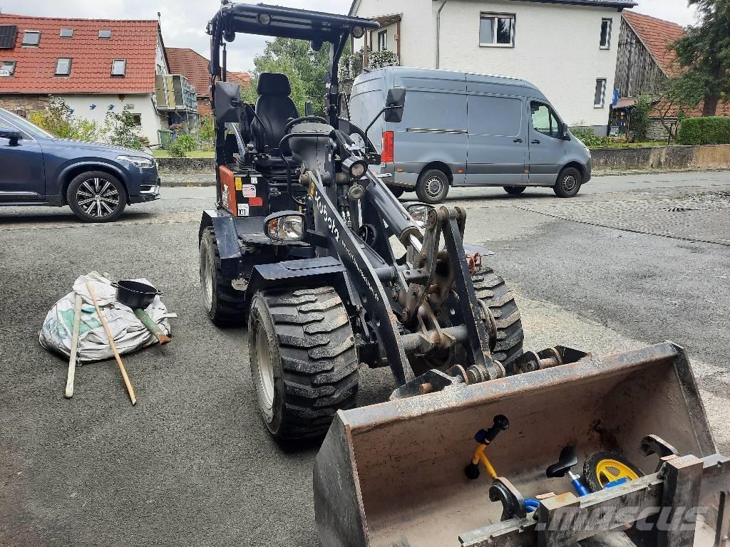 GiANT V 452 X-Tra Фронтальні навантажувачі