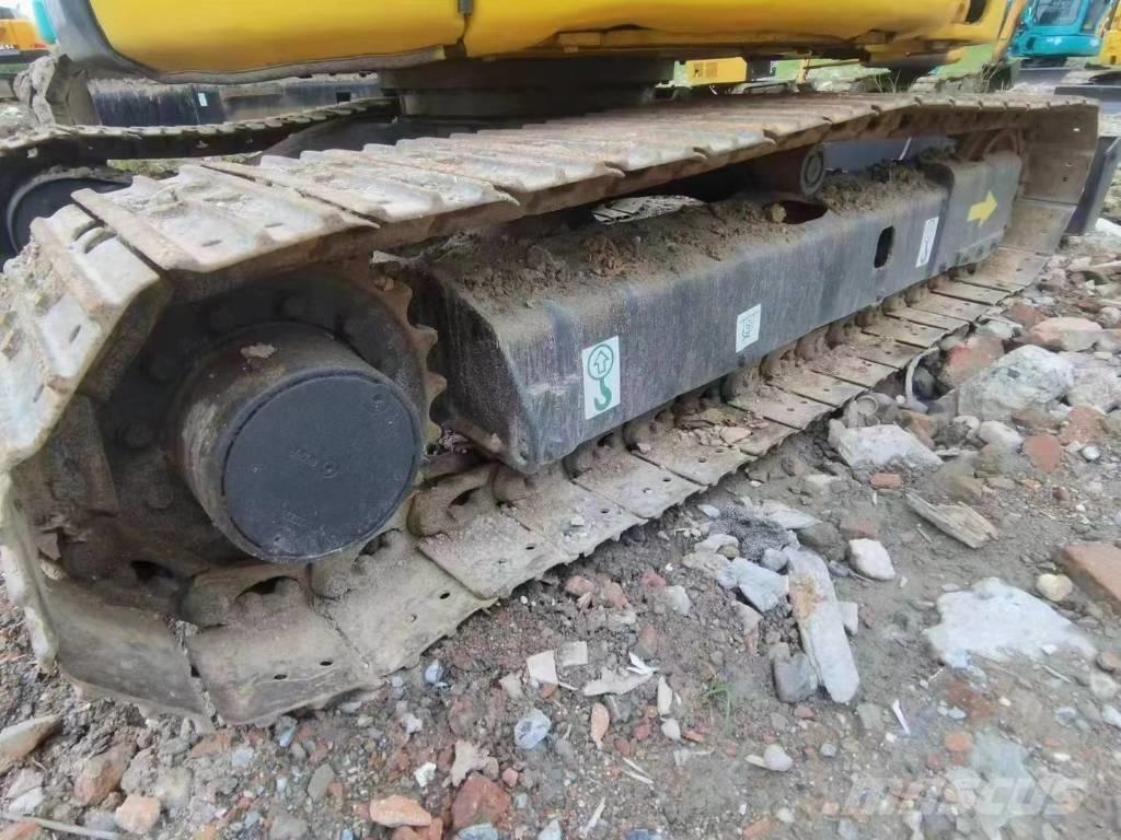 Komatsu PC40 Міні-екскаватори < 7т