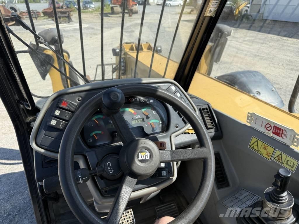 CAT 360 B Телескопічні навантажувачі