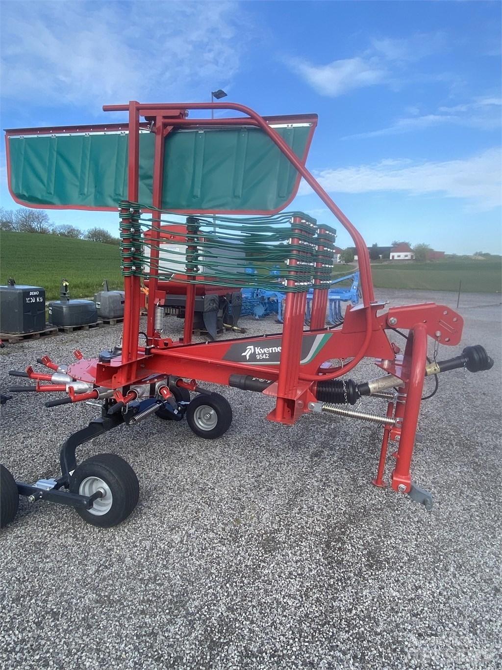Kverneland 9542 Рядкові жатки