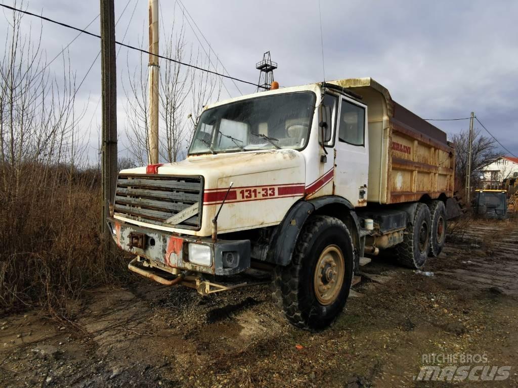 Perlini 131-33 Кар`єрні самоскиди
