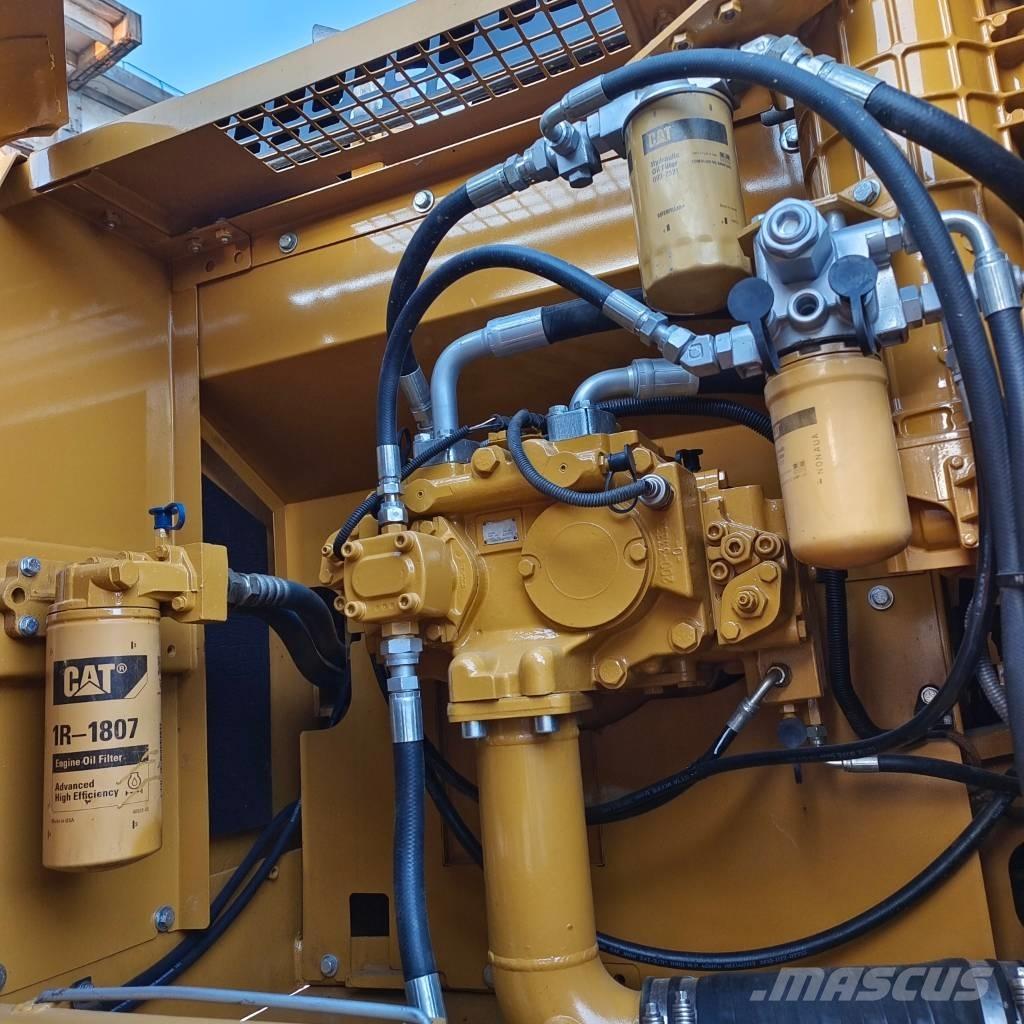 CAT 330 D Гусеничні екскаватори