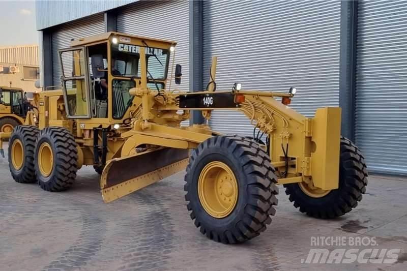 CAT 140 G Грейдери