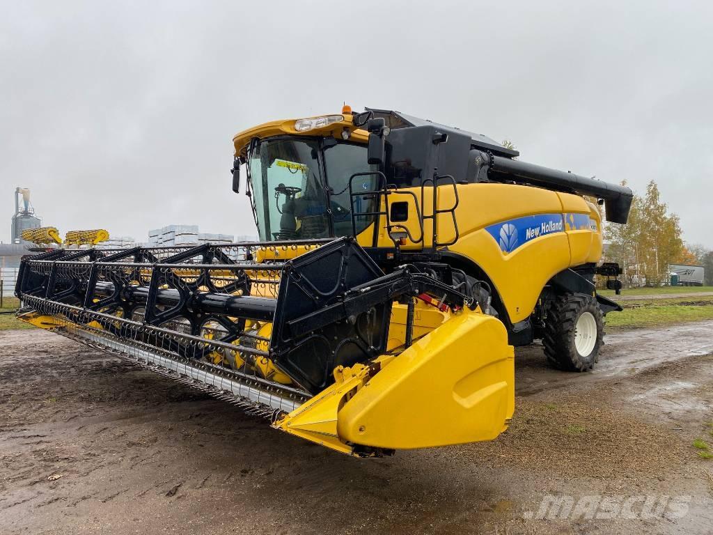 New Holland CX 8070 Зернозбиральні комбайни