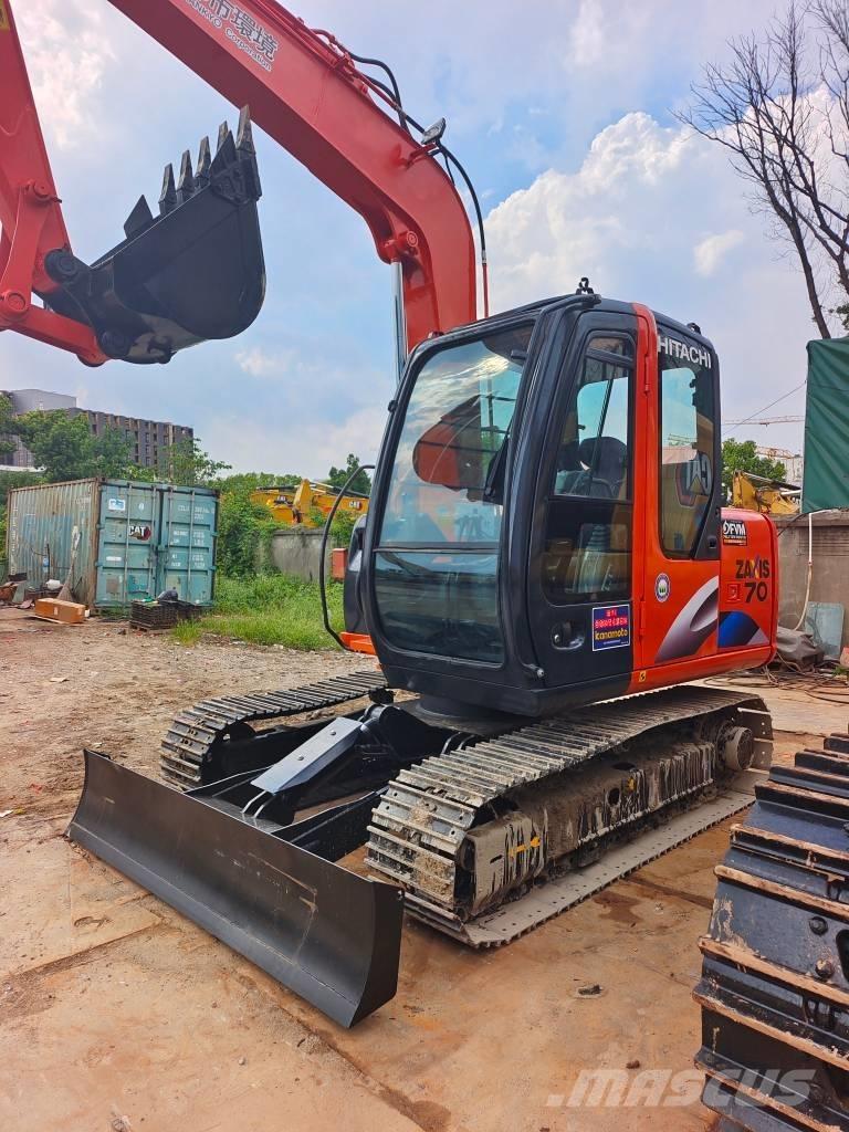 Hitachi Zaxis 70 Гусеничні екскаватори