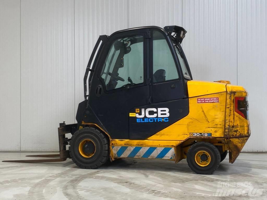 JCB TLT30-19E Електронавантажувачі