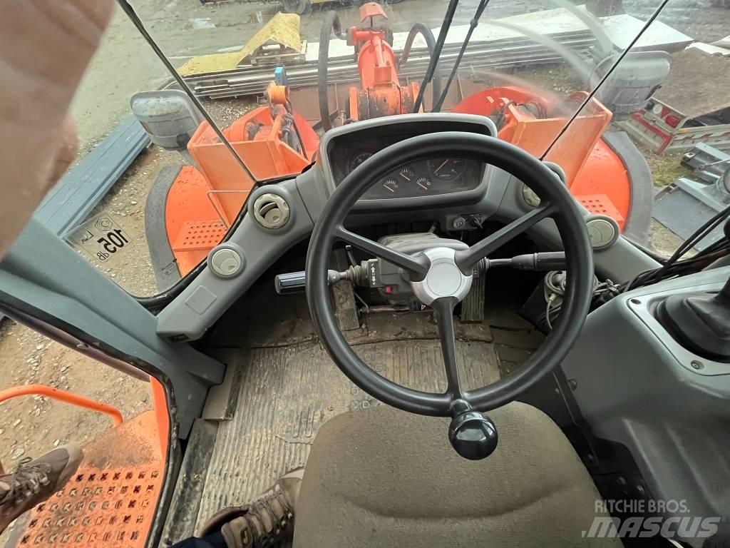 Doosan DL 400 Фронтальні навантажувачі