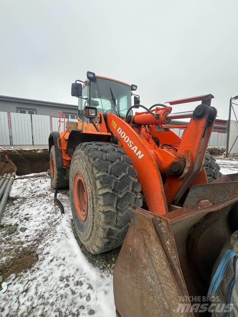 Doosan DL 400 Фронтальні навантажувачі