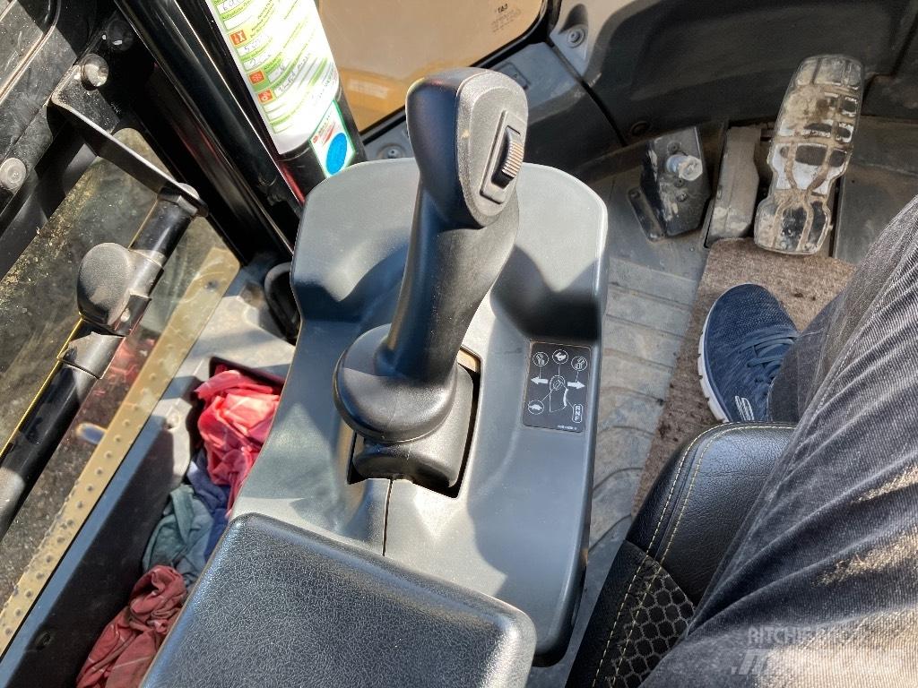 CAT 972 M XE Фронтальні навантажувачі