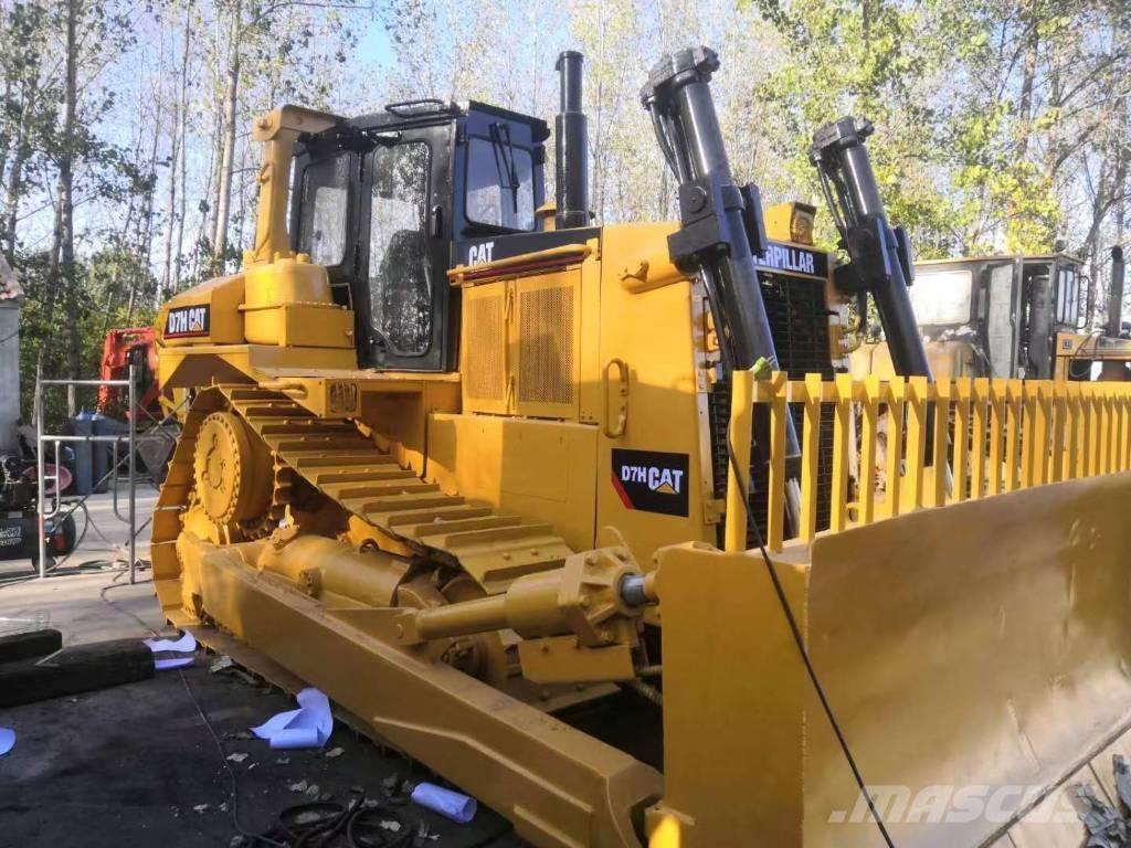 CAT D7H Гусеничні бульдозери
