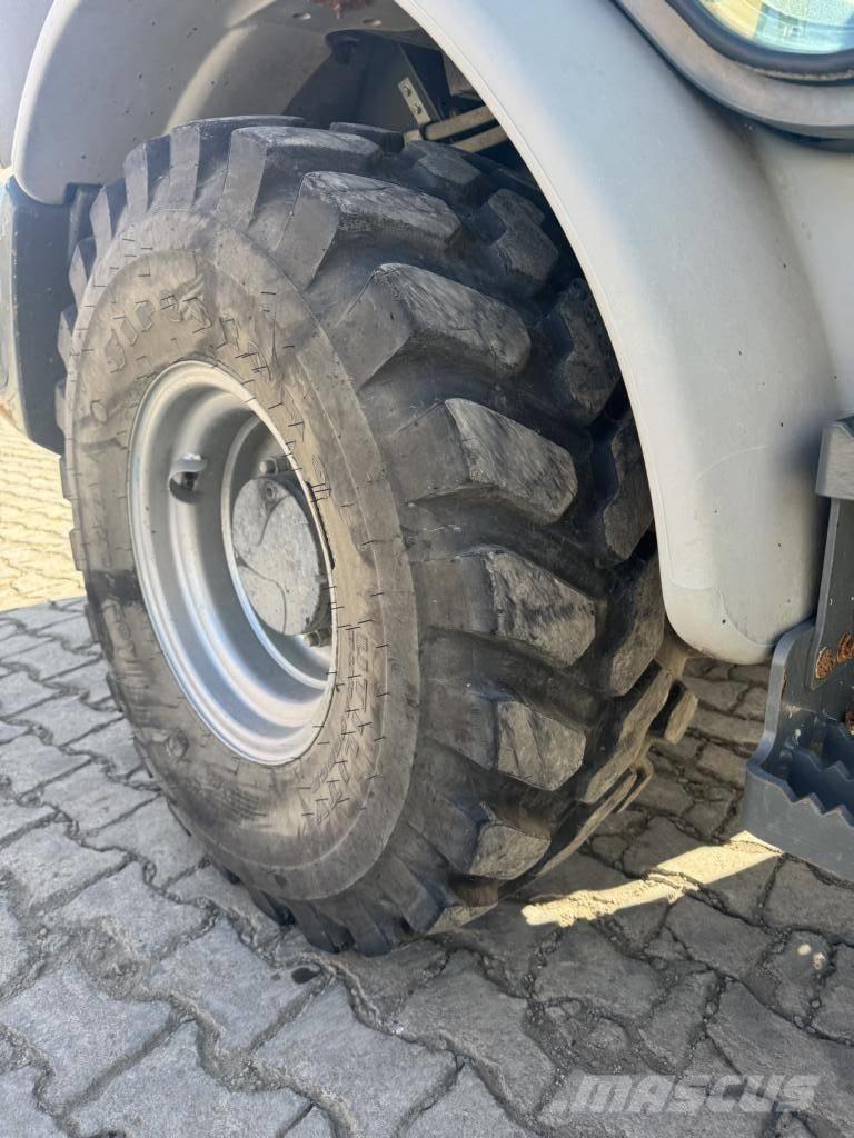 Kramer 8095 Фронтальні навантажувачі