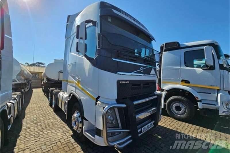 Volvo FH Вантажівки / спеціальні