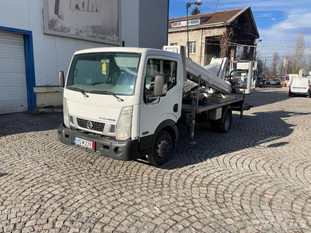 VERSALIFT VTX-240 Автовишки на базі вантажівки