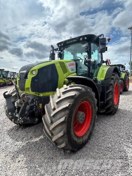 CLAAS AXION 870 Трактори