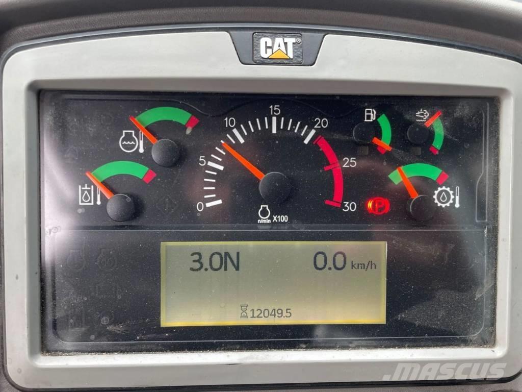 CAT 966M XE Фронтальні навантажувачі