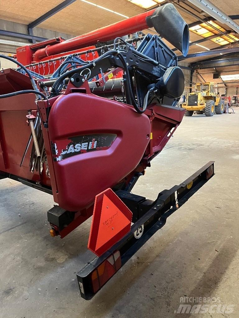 Case IH 9230 Зернозбиральні комбайни