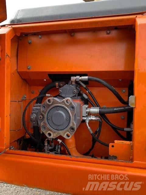 Doosan DX 225 NLC Гусеничні екскаватори