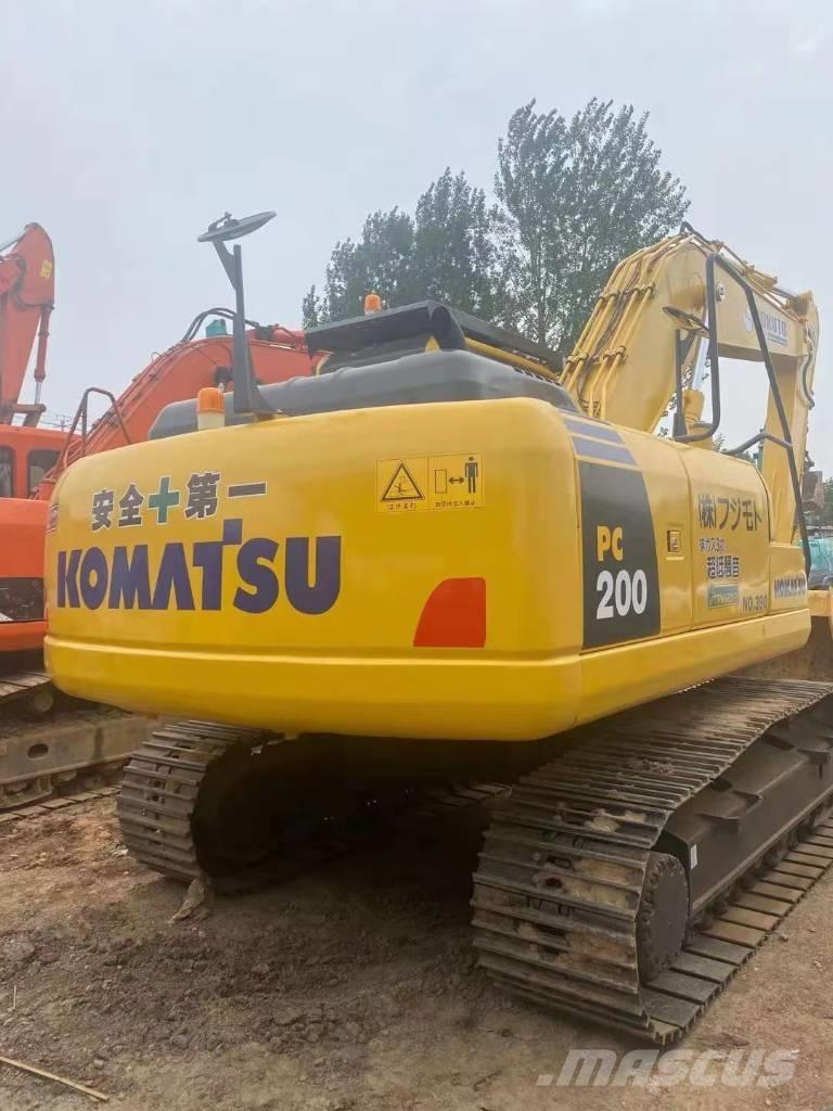 Komatsu pc200-8 Гусеничні екскаватори