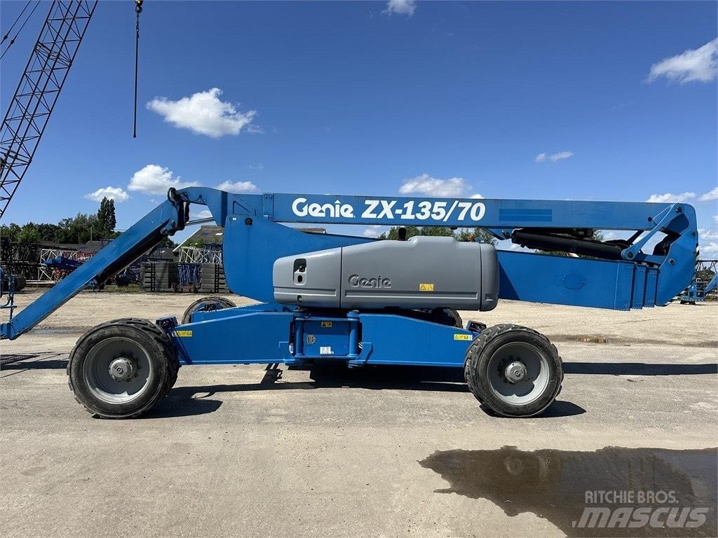 Genie ZX 135/70 Колінчаті підйомники