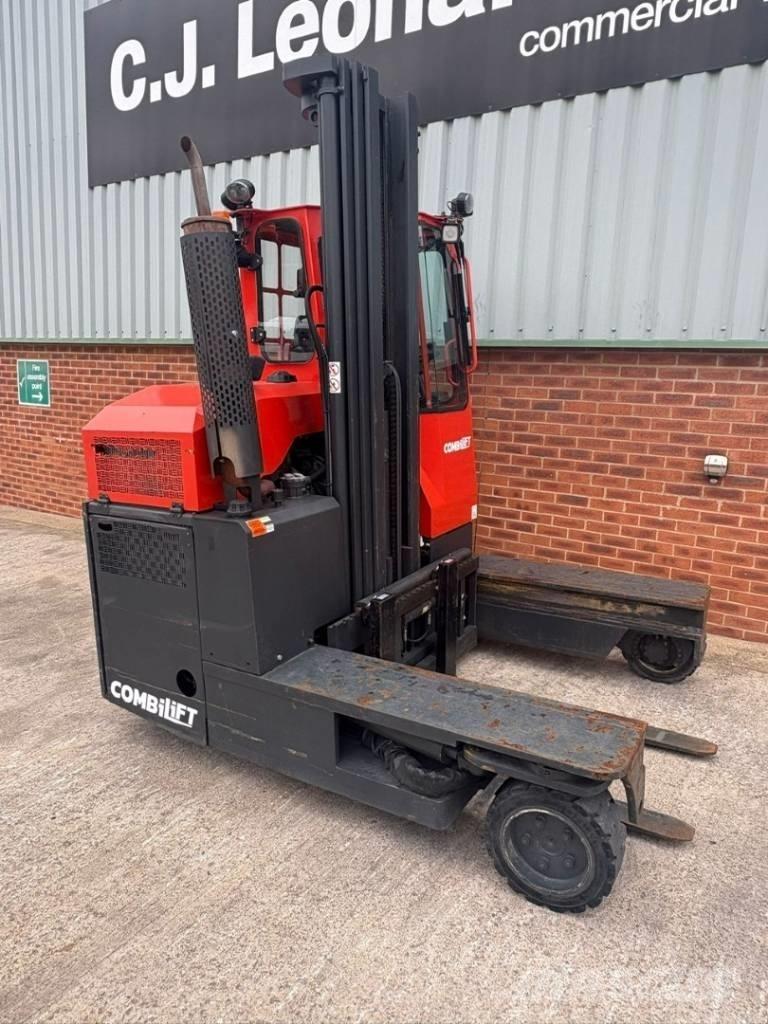 Combilift C 3000 Бокові навантажувачі