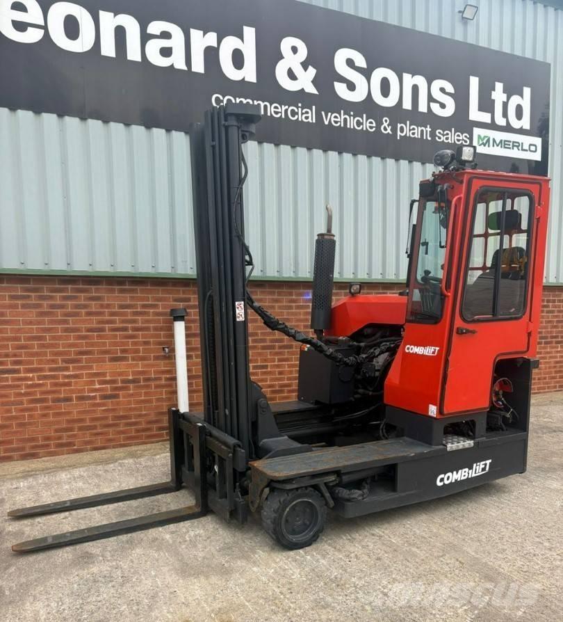 Combilift C 3000 Бокові навантажувачі