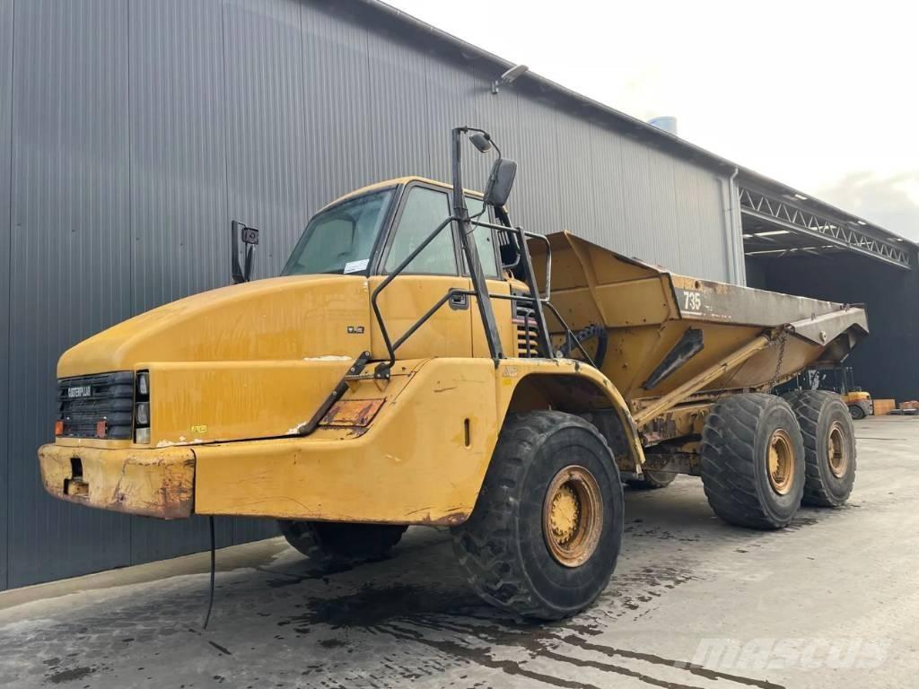 CAT 735 Зчленовані самоскиди