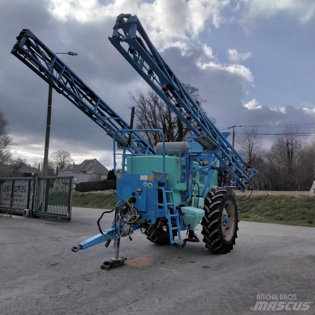 Berthoud MACE 32S 28 Причіпні обприскувачі