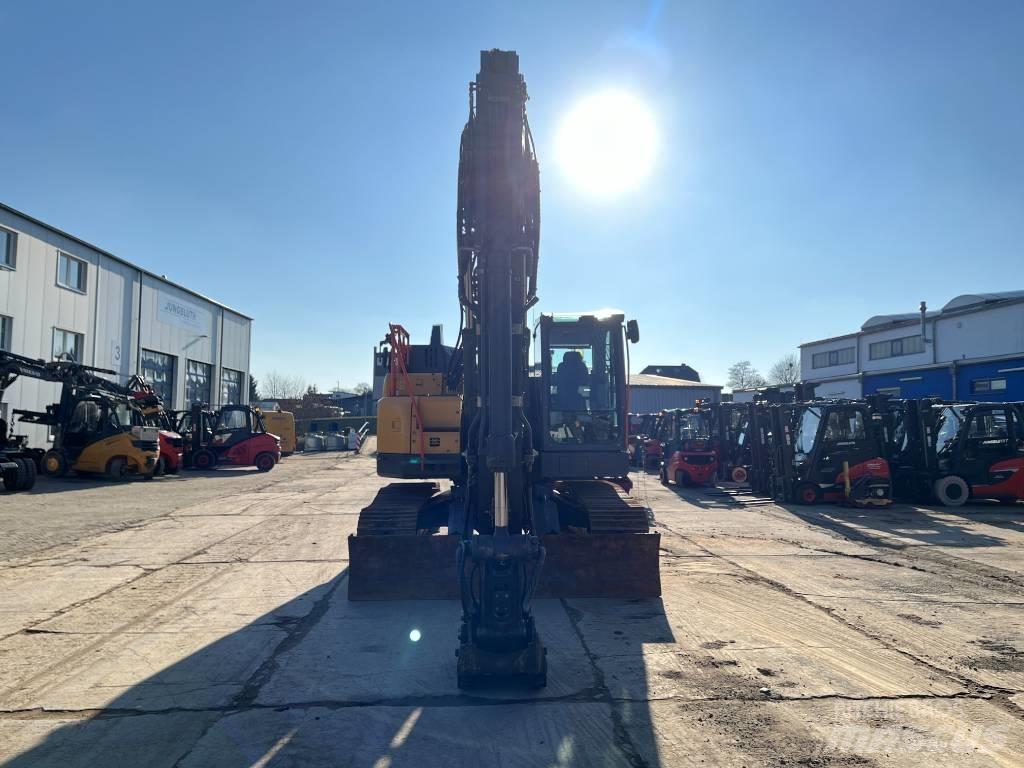 Volvo ECR235EL Гусеничні екскаватори