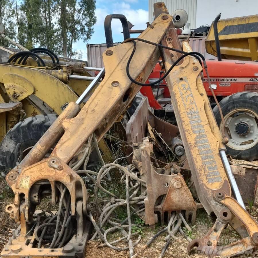 CASE 580 SK Бони і ковші