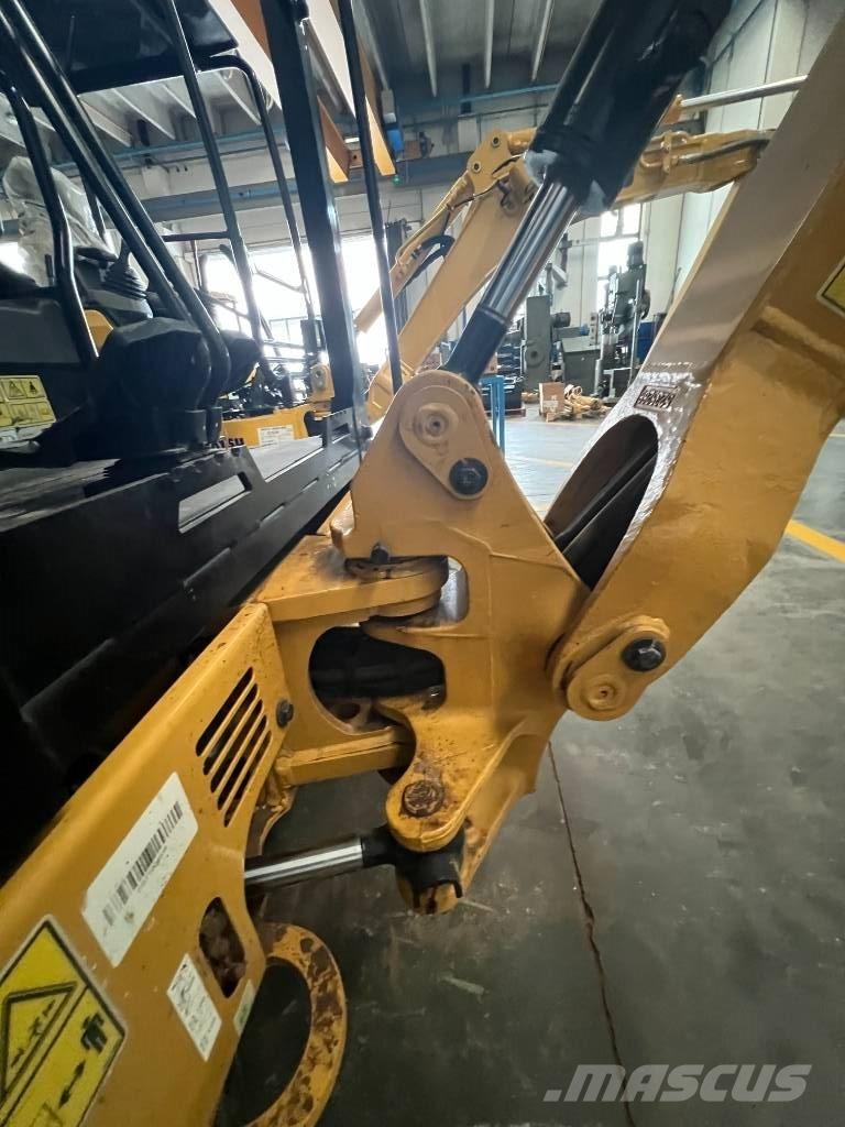 CAT 302 CR Міні-екскаватори < 7т