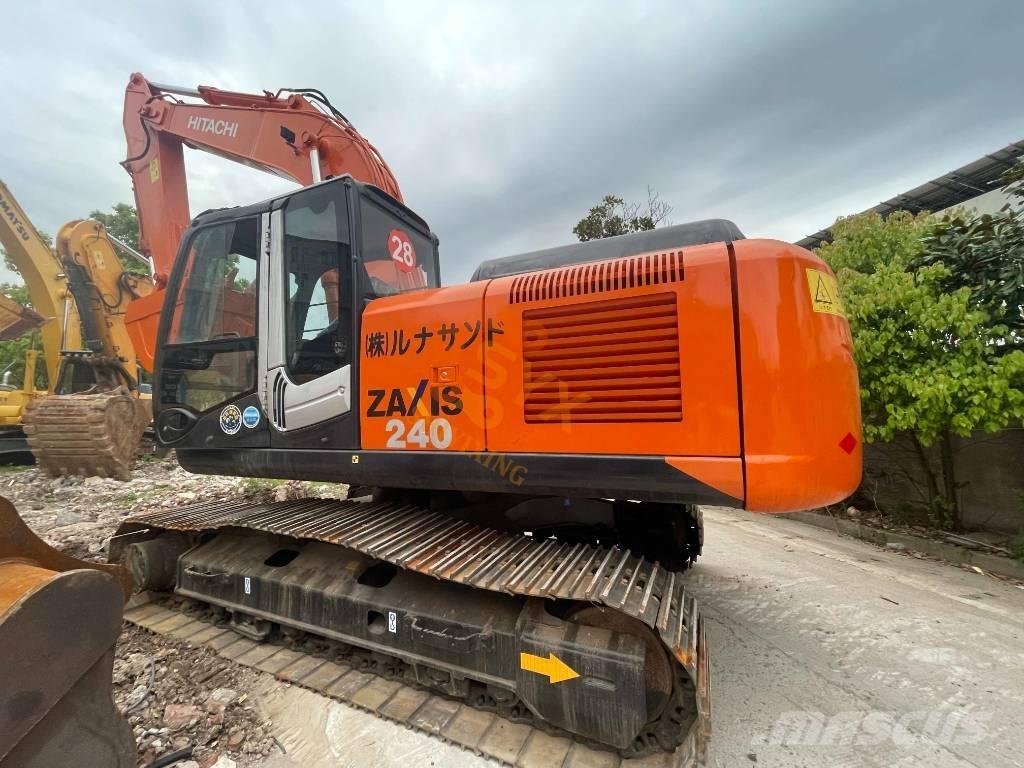 Hitachi ZX 240 Гусеничні екскаватори