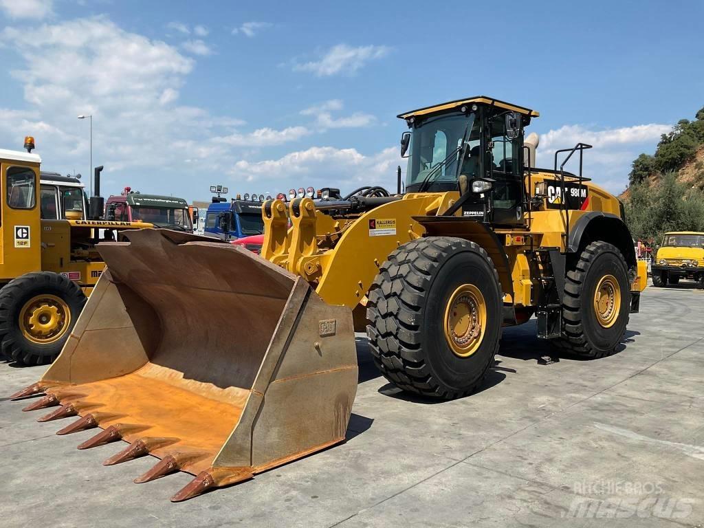 CAT 980M Фронтальні навантажувачі