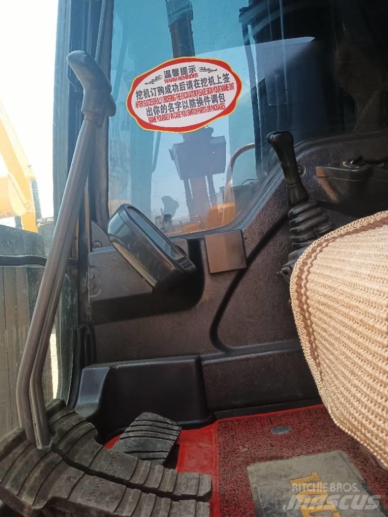 Volvo EC 240 Гусеничні екскаватори