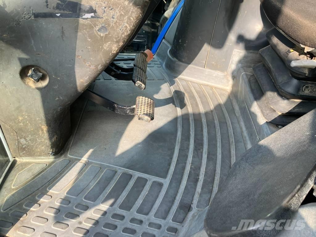 New Holland TM 135 Трактори