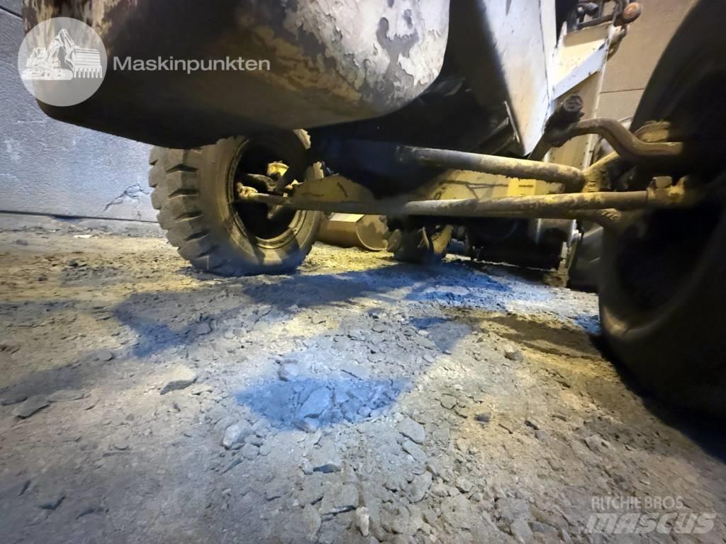 Volvo BM 620 Фронтальні навантажувачі