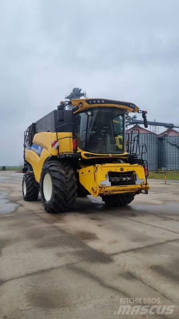 New Holland CR 8.80 Зернозбиральні комбайни
