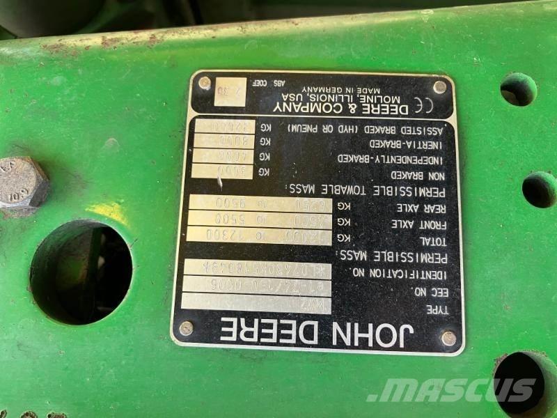 John Deere 7430 Трактори