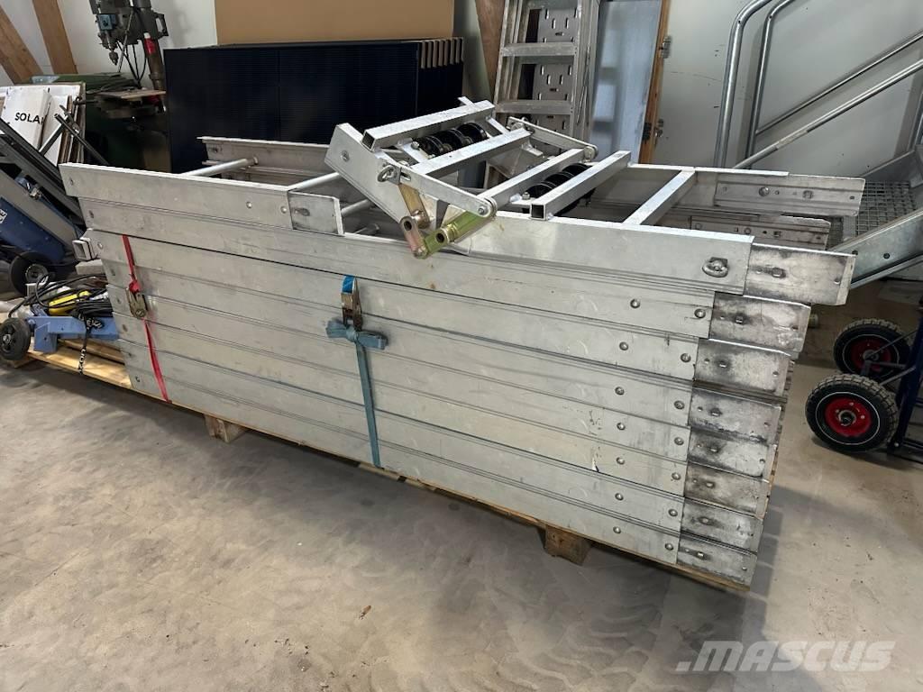 Geda Comfort 250 Підйомно-транспортне обладнання і вантажні ліфти